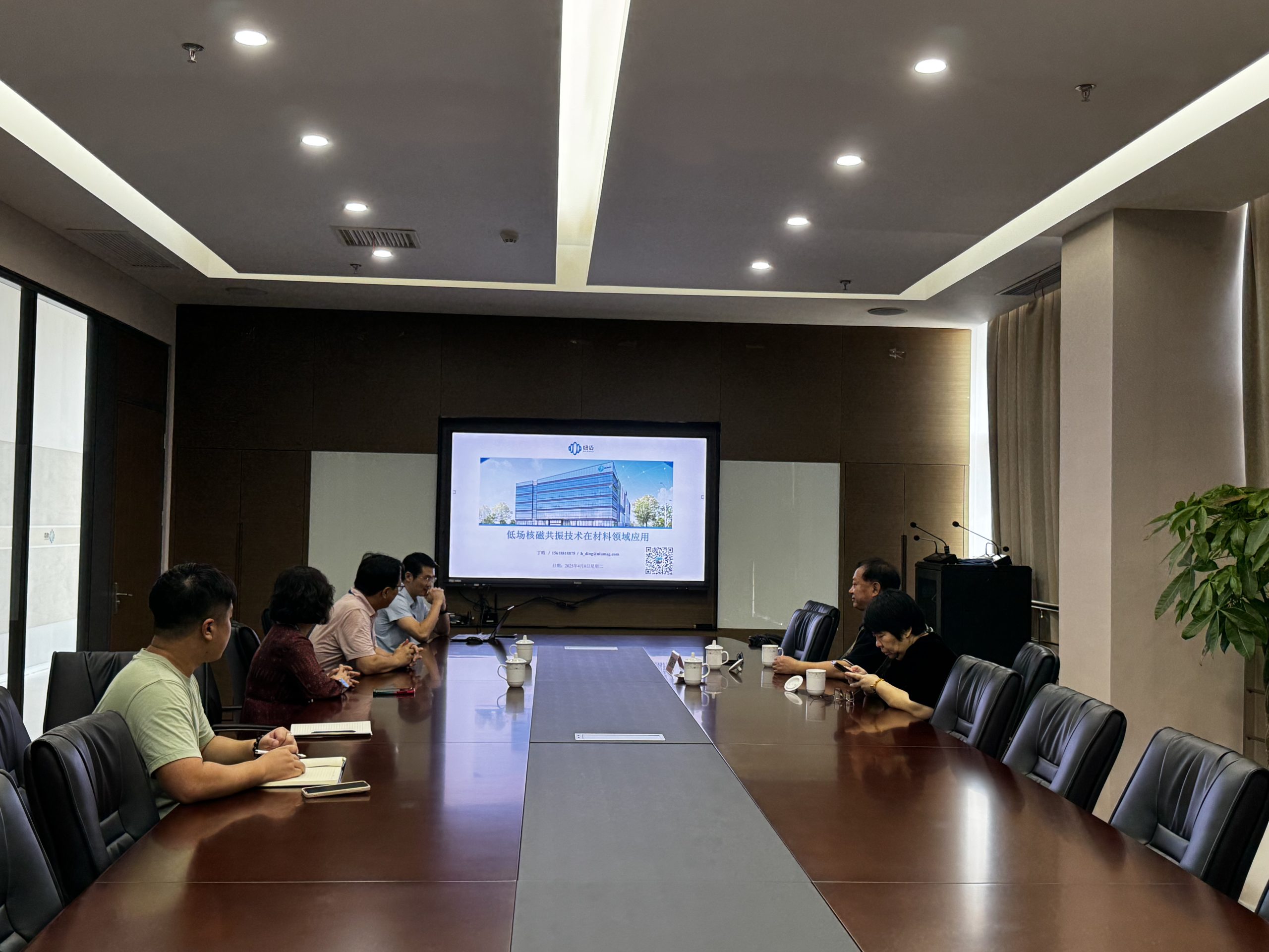 中国科学院江雷院士莅临XL新利·(中国)集团考察指导！